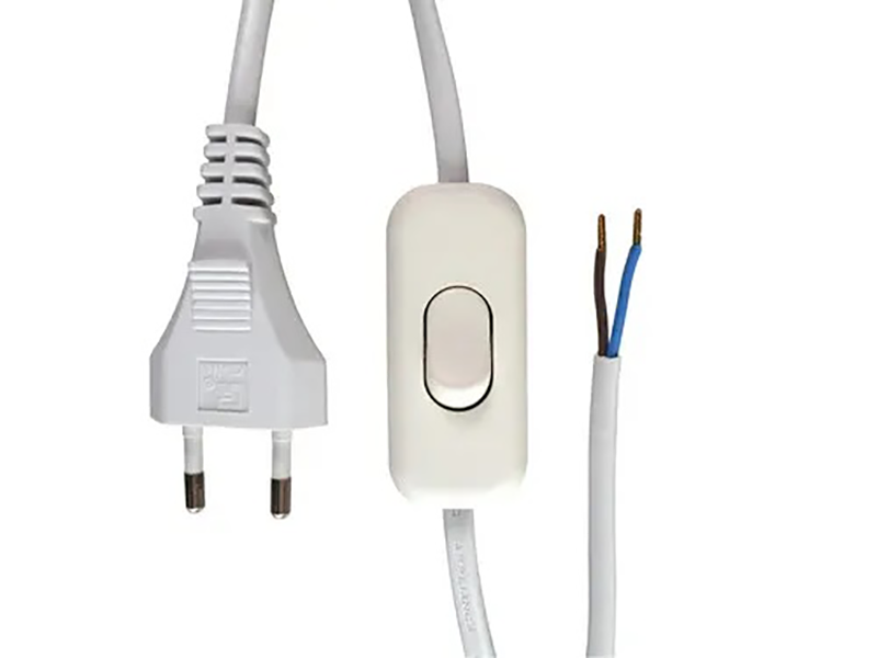 Aansluitsnoer met schakelaar - 0.75mm² - 2 meter - Wit Aansluitsnoer met schakelaar - 0.75mm² - 2 meter - Wit